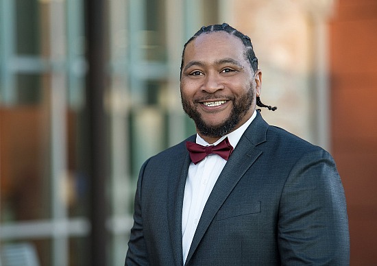 Donte Bland - Business headshots - 2026